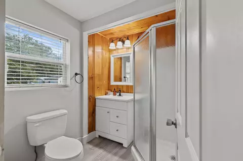 Bath - 2119 W Farm Road 98 Dr, Springfield, MO 65803 photo 1 of 2