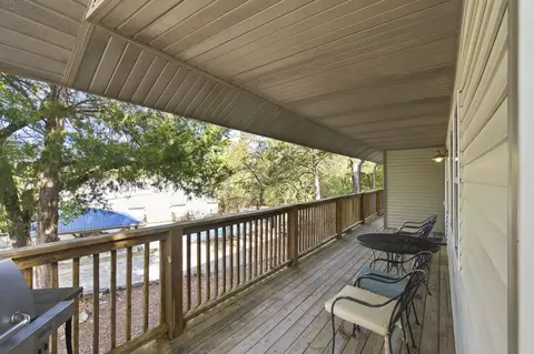 Exterior - 423 Eagle Dr, Reeds Spring, MO 65737 photo 1 of 3