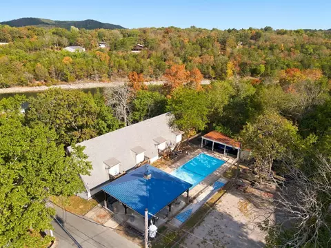 Exterior - 423 Eagle Dr, Reeds Spring, MO 65737 photo 3 of 3