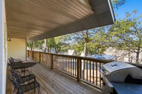 Exterior - 425 Eagle Dr, Reeds Spring, MO 65737 photo 1 of 3