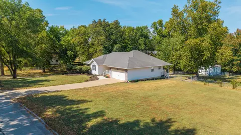 View/Area - 2305 Westwind Dr, Ozark, MO 65721 photo 7 of 11