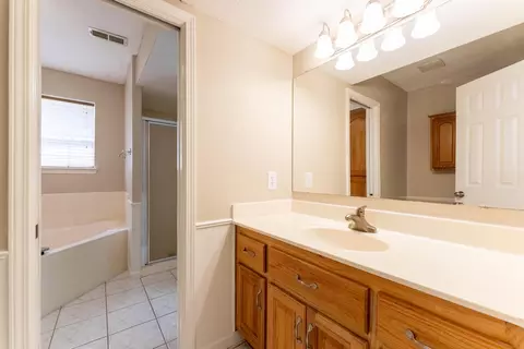 Bath - 2305 Westwind Dr, Ozark, MO 65721 photo 8 of 8