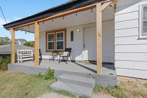 Exterior - 202 E Grand Ave, Ava, MO 65608 photo 2 of 7
