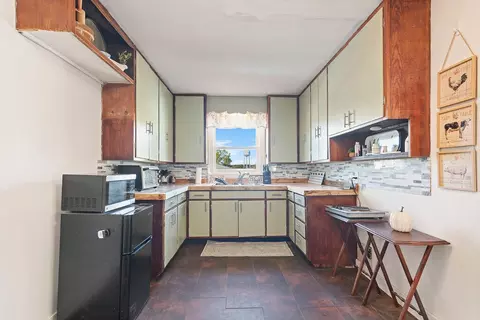 Kitchen - 202 E Grand Ave, Ava, MO 65608 photo 1 of 2
