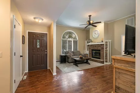 Entry Way - 5705 S Honeysuckle Ln, Battlefield, MO 65619 photo 2 of 3