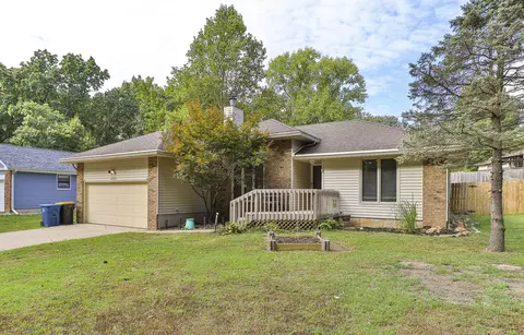 Exterior - 5705 S Honeysuckle Ln, Battlefield, MO 65619 photo 2 of 9