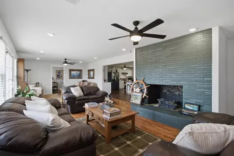 Living - 14103 Beeler Rd, Cabool, MO 65689 photo 4 of 4