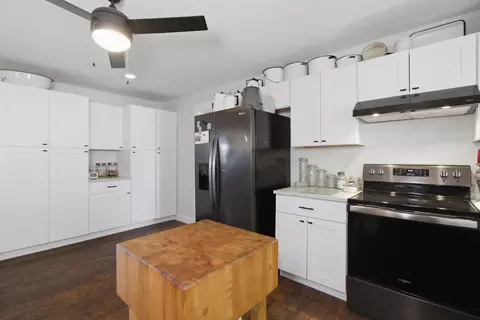 Kitchen - 14103 Beeler Rd, Cabool, MO 65689 photo 3 of 3