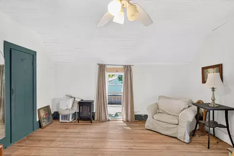 Bedroom - 605 S Hemphill Ave, Crane, MO 65633 photo 5 of 7