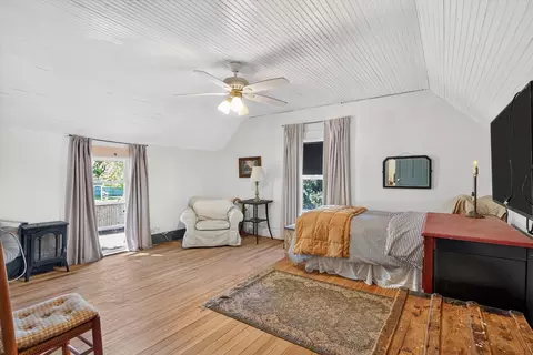 Bedroom - 605 S Hemphill Ave, Crane, MO 65633 photo 4 of 7