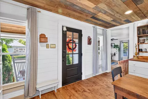 Entry Way - 605 S Hemphill Ave, Crane, MO 65633 photo 1 of 2