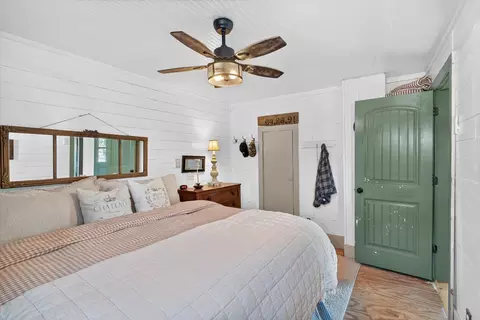 Bedroom - 605 S Hemphill Ave, Crane, MO 65633 photo 3 of 7