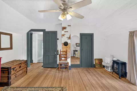 Bedroom - 605 S Hemphill Ave, Crane, MO 65633 photo 6 of 7
