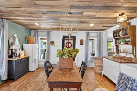 Dining - 605 S Hemphill Ave, Crane, MO 65633 photo 1 of 2