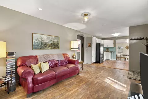 Living - 292 Lakeside Dr, Forsyth, MO 65653 photo 1 of 2