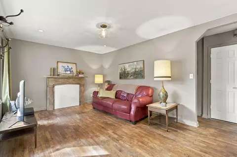 Living - 292 Lakeside Dr, Forsyth, MO 65653 photo 2 of 2