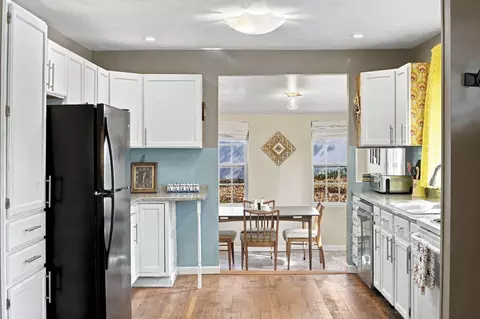 Kitchen - 292 Lakeside Dr, Forsyth, MO 65653 photo 1 of 4