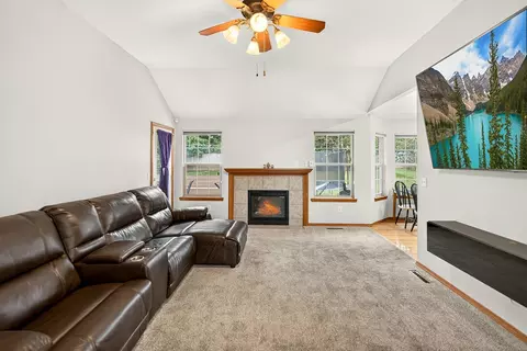Living - 5761 S Fairview Ave, Springfield, MO 65810 photo 1 of 3