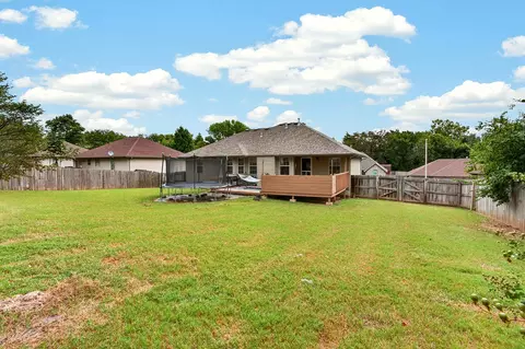 Exterior - 5761 S Fairview Ave, Springfield, MO 65810 photo 6 of 8