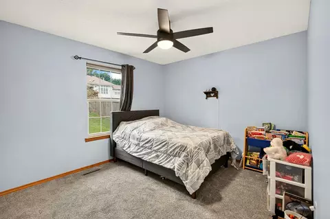 Bedroom - 5761 S Fairview Ave, Springfield, MO 65810 photo 5 of 8