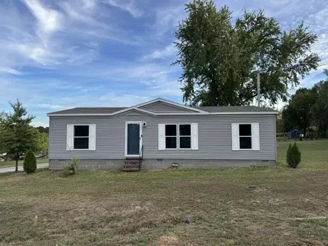 Exterior - 315 E 4th St, Miller, MO 65707 photo 3 of 6