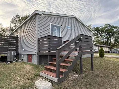 Exterior - 315 E 4th St, Miller, MO 65707 photo 4 of 6