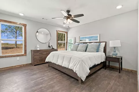 Bedroom - 4005 State Highway D, Crane, MO 65633 photo 1 of 5