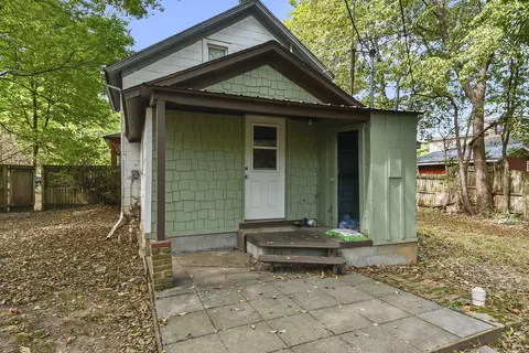 Exterior - 1908 N Robberson Ave, Springfield, MO 65803 photo 8 of 12