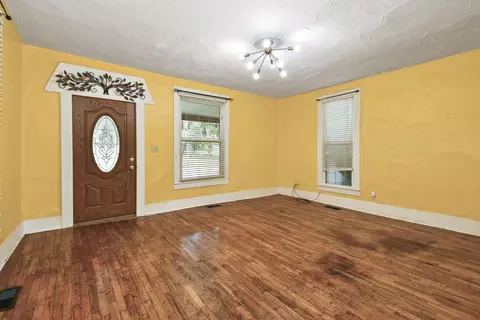 Living - 1908 N Robberson Ave, Springfield, MO 65803 photo 1 of 3