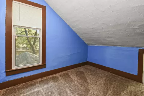 Bedroom - 1908 N Robberson Ave, Springfield, MO 65803 photo 3 of 5
