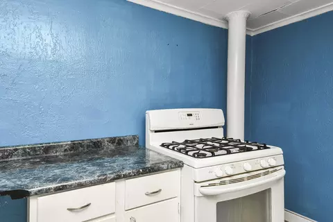 Kitchen - 1908 N Robberson Ave, Springfield, MO 65803 photo 3 of 3