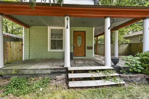 Exterior - 1908 N Robberson Ave, Springfield, MO 65803 photo 6 of 12