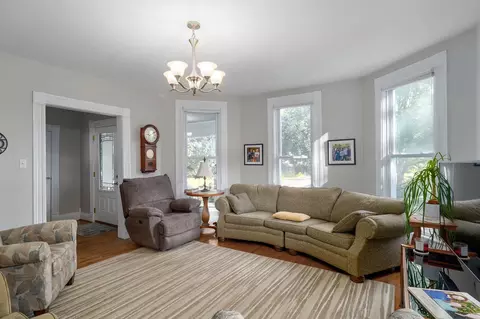 Living - 527 Center St, Mount Vernon, MO 65712 photo 2 of 2