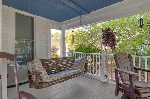Exterior - 527 Center St, Mount Vernon, MO 65712 photo 5 of 15