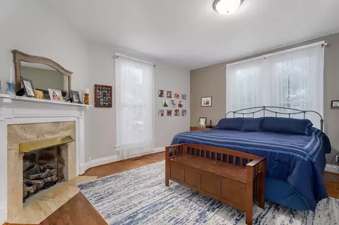 Bedroom - 527 Center St, Mount Vernon, MO 65712 photo 1 of 8