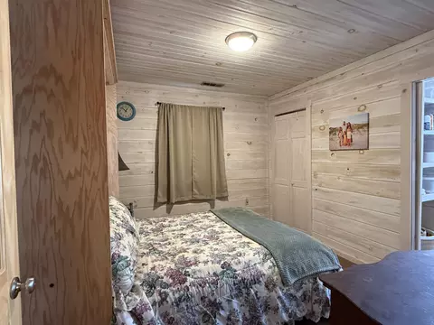 Bedroom - 20085 Missouri 181, Dora, MO 65637 photo 2 of 3