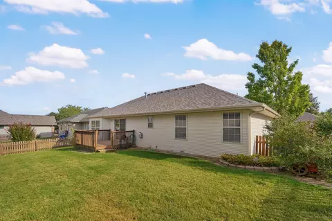 Exterior - 981 W Jake Flood Cir, Nixa, MO 65714 photo 7 of 9