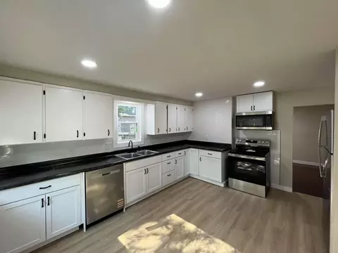 Kitchen - 2300 N Main Ave, Springfield, MO 65803 photo 3 of 3