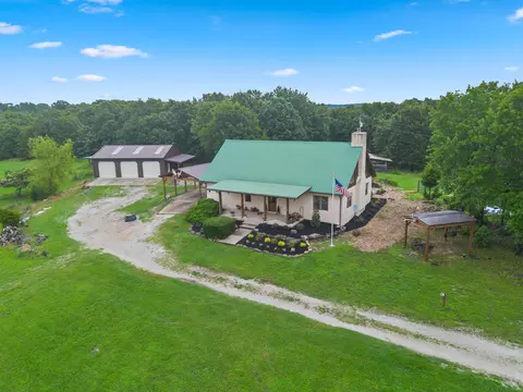 2115 Garrison Cutoff Rd, Taneyville, MO 65759