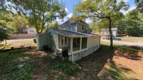 Exterior - 424 N 3rd St, Thayer, MO 65791 photo 8 of 8
