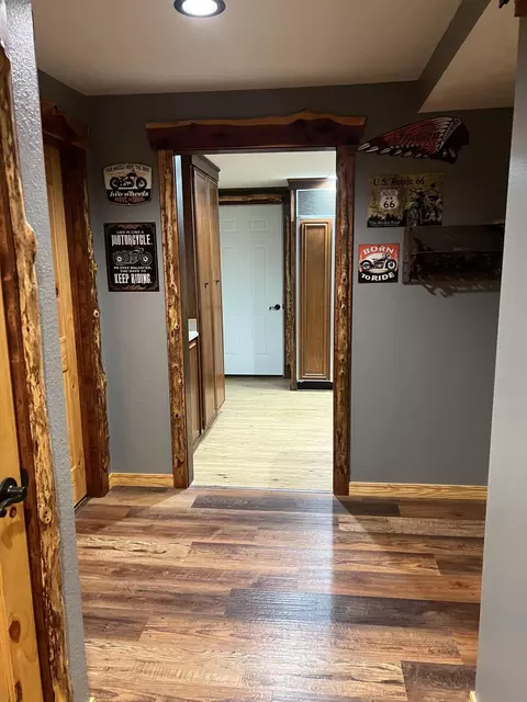 Entry Way - 838 Alpha Dr, Brixey, MO 65618 photo 2 of 2