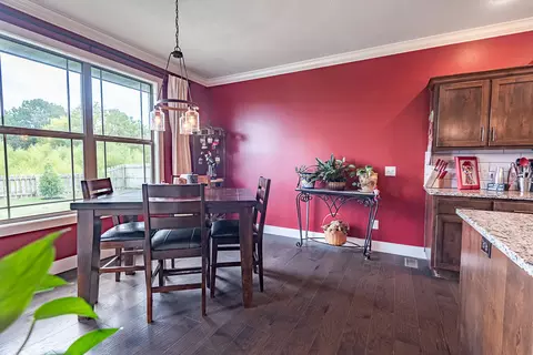 Dining - 614 N Eagle Park Dr, Nixa, MO 65714 photo 1 of 2