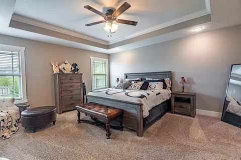 Bedroom - 614 N Eagle Park Dr, Nixa, MO 65714 photo 2 of 7