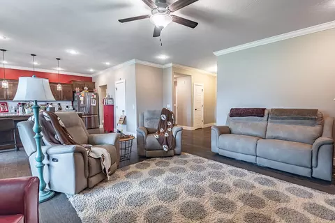 Living - 614 N Eagle Park Dr, Nixa, MO 65714 photo 2 of 3