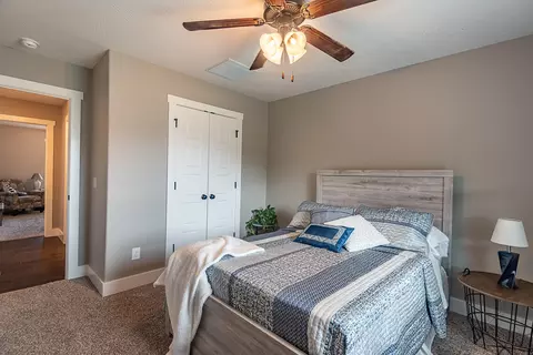 Bedroom - 614 N Eagle Park Dr, Nixa, MO 65714 photo 6 of 7