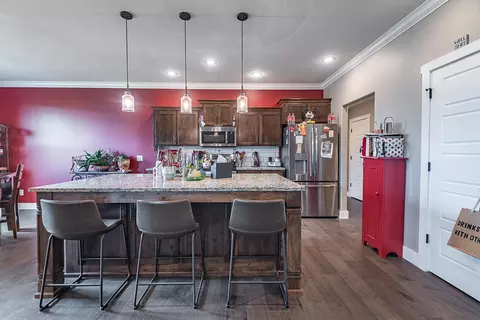 Kitchen - 614 N Eagle Park Dr, Nixa, MO 65714 photo 3 of 5