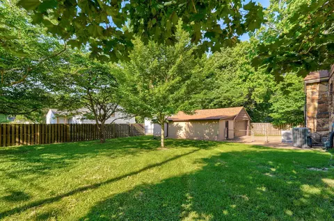 Exterior - 1328 E Bennett St, Springfield, MO 65804 photo 15 of 15