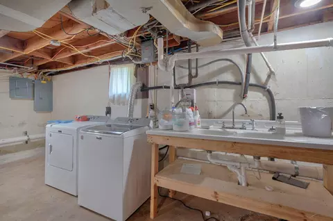 Other - 1328 E Bennett St, Springfield, MO 65804 photo 9 of 12