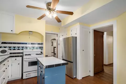 Kitchen - 1328 E Bennett St, Springfield, MO 65804 photo 3 of 3