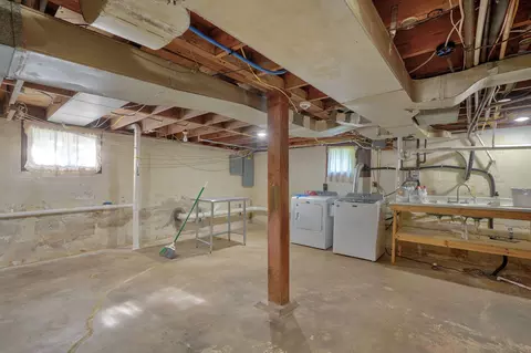 Other - 1328 E Bennett St, Springfield, MO 65804 photo 10 of 12